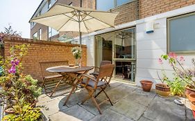 10 Summerhouse Mews